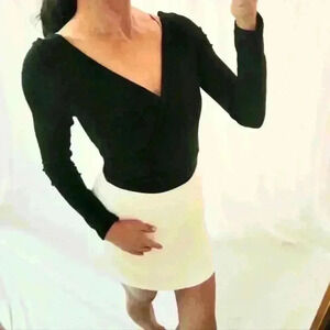 ASOS Is black v neck Body suit long sleeve Ribbed knit layer fall winter Trendy